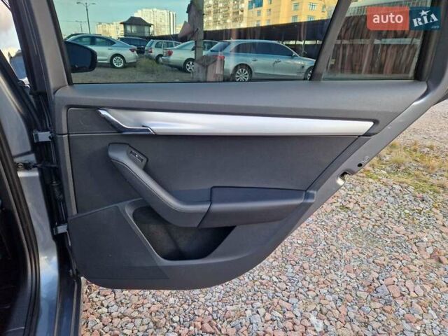 Серый Шкода Октавия, объемом двигателя 1.8 л и пробегом 235 тыс. км за 14500 $, фото 42 на Automoto.ua