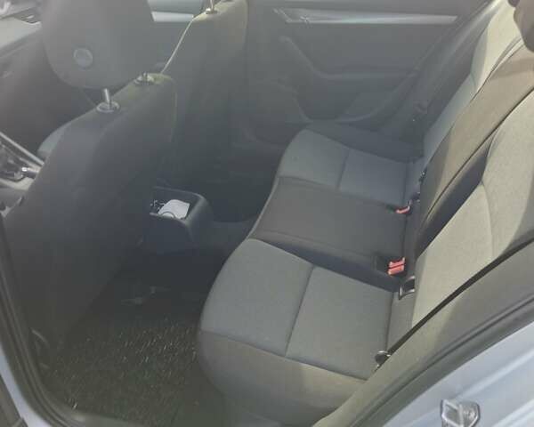 Шкода Октавія 2014 у Чернігові на Automoto.ua Сірий Шкода Октавія, об'ємом двигуна 1.6 л та пробігом 235 тис. км за 8700 $, фото 5 на Automoto.ua