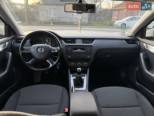 Сірий Шкода Октавія, об'ємом двигуна 1.6 л та пробігом 264 тис. км за 9600 $, фото 12 на Automoto.ua