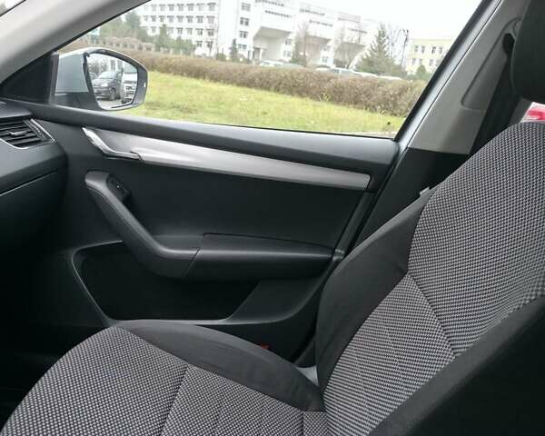Сірий Шкода Октавія, об'ємом двигуна 1.8 л та пробігом 258 тис. км за 10950 $, фото 17 на Automoto.ua