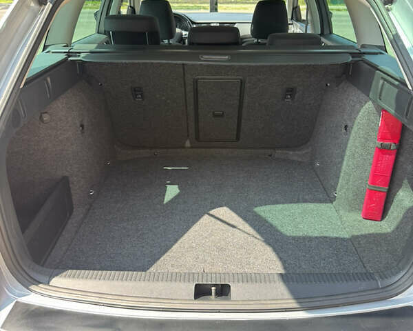 Сірий Шкода Октавія, об'ємом двигуна 1.6 л та пробігом 265 тис. км за 9999 $, фото 19 на Automoto.ua