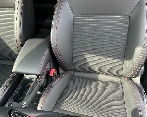 Шкода Октавия 2014 в Мукачеве на Automoto.ua Серый Шкода Октавия, объемом двигателя 1.97 л и пробегом 286 тыс. км за 14499 $, фото 14 на Automoto.ua