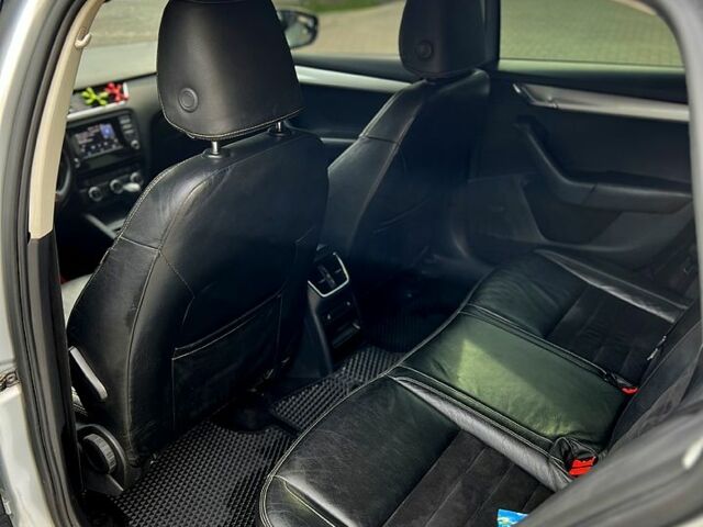 Серый Шкода Октавия, объемом двигателя 1.6 л и пробегом 390 тыс. км за 10500 $, фото 6 на Automoto.ua