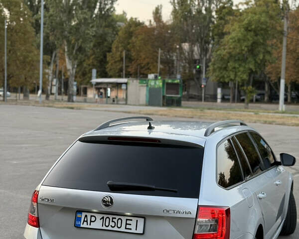 Серый Шкода Октавия, объемом двигателя 1.6 л и пробегом 348 тыс. км за 11700 $, фото 3 на Automoto.ua