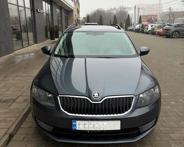 Сірий Шкода Октавія, об'ємом двигуна 1.97 л та пробігом 377 тис. км за 10500 $, фото 1 на Automoto.ua
