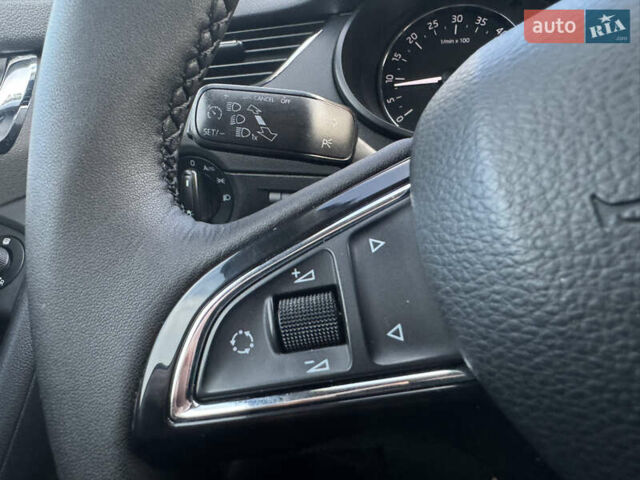 Сірий Шкода Октавія, об'ємом двигуна 1.6 л та пробігом 180 тис. км за 10399 $, фото 18 на Automoto.ua