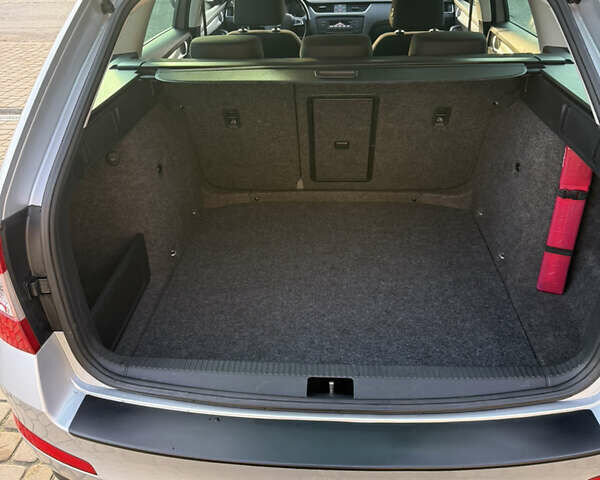 Сірий Шкода Октавія, об'ємом двигуна 1.6 л та пробігом 264 тис. км за 9600 $, фото 21 на Automoto.ua