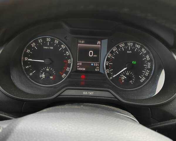 Серый Шкода Октавия, объемом двигателя 1.97 л и пробегом 143 тыс. км за 14577 $, фото 11 на Automoto.ua