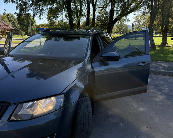 Серый Шкода Октавия, объемом двигателя 1.6 л и пробегом 241 тыс. км за 10300 $, фото 2 на Automoto.ua