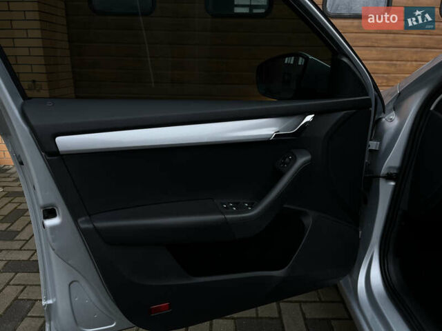 Сірий Шкода Октавія, об'ємом двигуна 1.8 л та пробігом 247 тис. км за 11350 $, фото 16 на Automoto.ua
