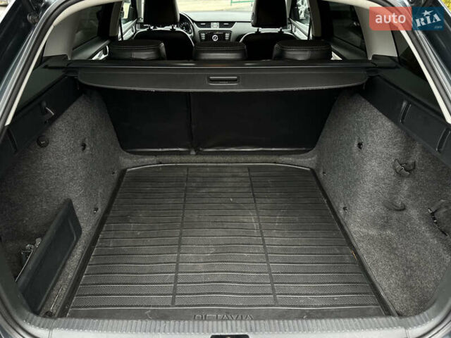 Сірий Шкода Октавія, об'ємом двигуна 1.6 л та пробігом 286 тис. км за 10999 $, фото 17 на Automoto.ua