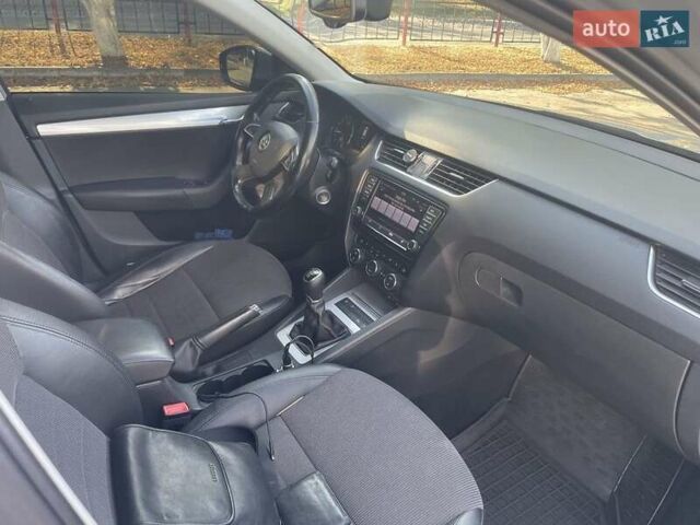 Сірий Шкода Октавія, об'ємом двигуна 1.6 л та пробігом 287 тис. км за 11200 $, фото 11 на Automoto.ua