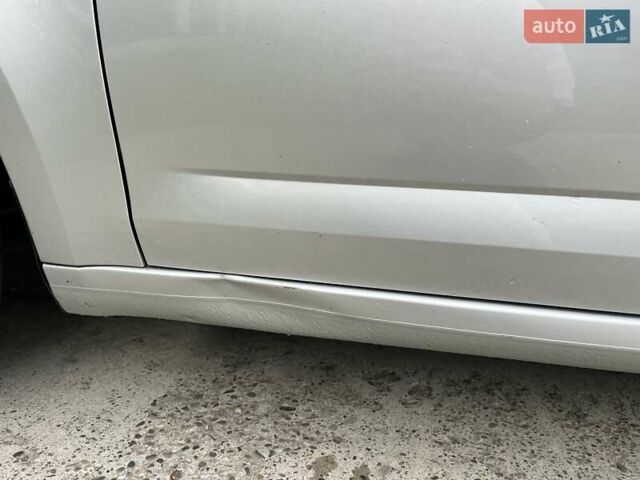 Серый Шкода Октавия, объемом двигателя 1.6 л и пробегом 316 тыс. км за 10300 $, фото 2 на Automoto.ua