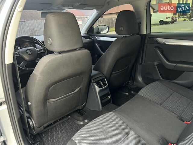 Серый Шкода Октавия, объемом двигателя 2 л и пробегом 303 тыс. км за 9200 $, фото 29 на Automoto.ua