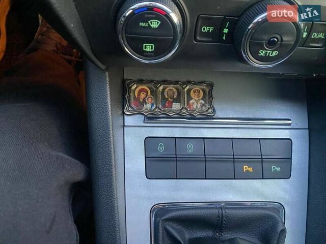 Серый Шкода Октавия, объемом двигателя 1.6 л и пробегом 200 тыс. км за 12300 $, фото 10 на Automoto.ua