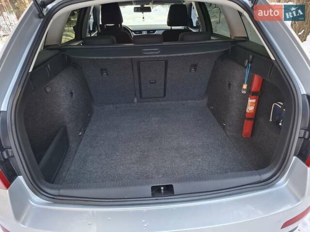 Серый Шкода Октавия, объемом двигателя 2 л и пробегом 316 тыс. км за 11700 $, фото 19 на Automoto.ua