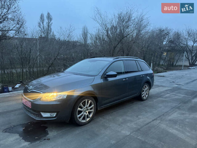 Сірий Шкода Октавія, об'ємом двигуна 1.8 л та пробігом 209 тис. км за 10999 $, фото 5 на Automoto.ua