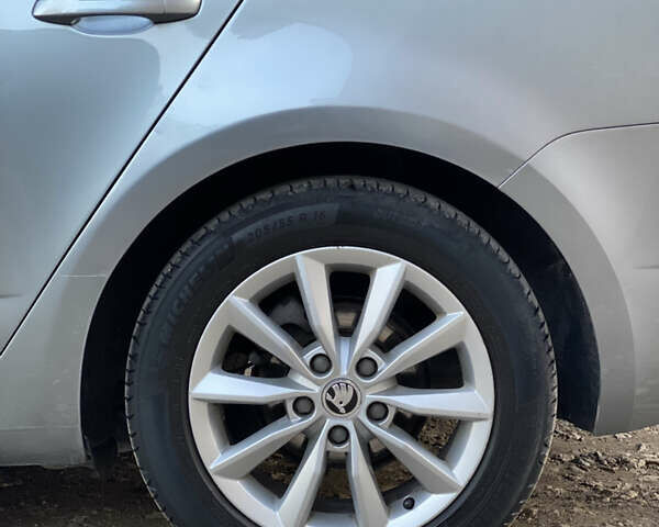 Сірий Шкода Октавія, об'ємом двигуна 2 л та пробігом 225 тис. км за 12200 $, фото 21 на Automoto.ua