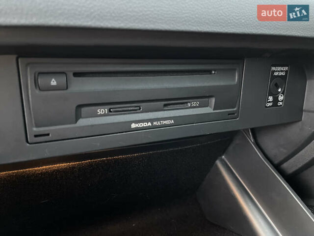 Серый Шкода Октавия, объемом двигателя 1.6 л и пробегом 258 тыс. км за 10499 $, фото 43 на Automoto.ua