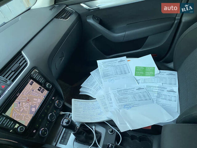 Сірий Шкода Октавія, об'ємом двигуна 2 л та пробігом 225 тис. км за 12200 $, фото 44 на Automoto.ua