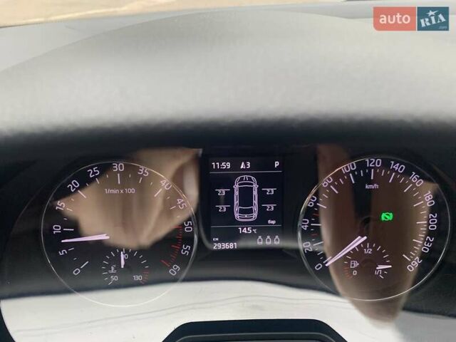 Серый Шкода Октавия, объемом двигателя 2 л и пробегом 293 тыс. км за 13100 $, фото 37 на Automoto.ua