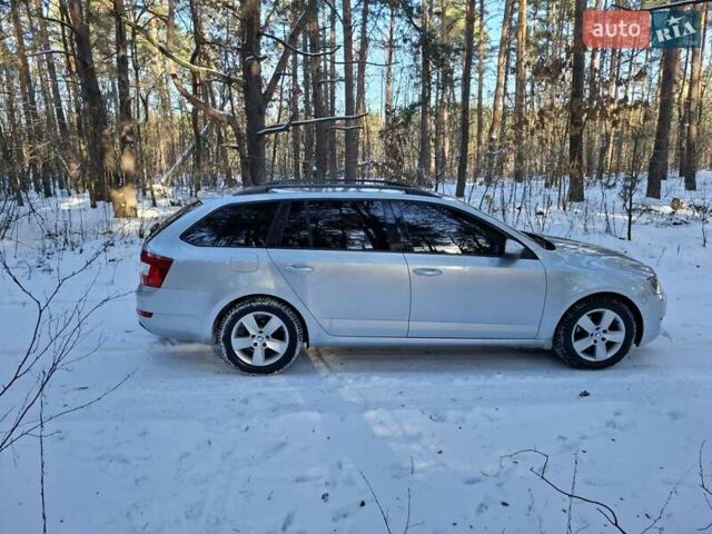 Серый Шкода Октавия, объемом двигателя 2 л и пробегом 316 тыс. км за 11700 $, фото 2 на Automoto.ua