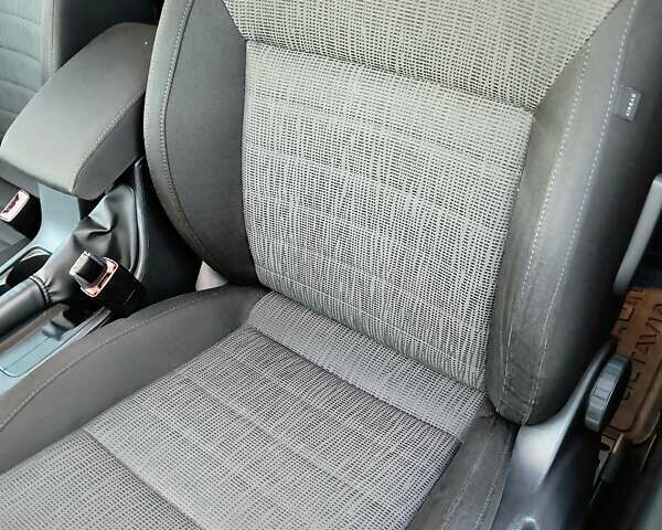 Серый Шкода Октавия, объемом двигателя 1.97 л и пробегом 268 тыс. км за 12599 $, фото 23 на Automoto.ua