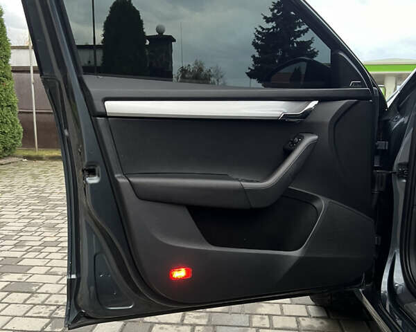 Серый Шкода Октавия, объемом двигателя 1.97 л и пробегом 268 тыс. км за 13000 $, фото 9 на Automoto.ua