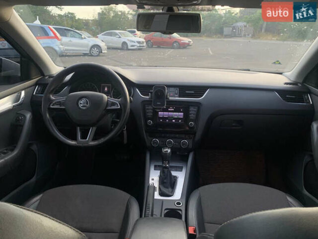 Шкода Октавия 2014 в Одессе на Automoto.ua Серый Шкода Октавия, объемом двигателя 1.6 л и пробегом 285 тыс. км за 10000 $, фото 28 на Automoto.ua