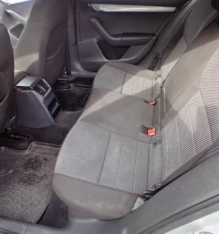 Шкода Октавия 2014 в Виноградове на Automoto.ua Серый Шкода Октавия, объемом двигателя 1.6 л и пробегом 260 тыс. км за 8500 $, фото 7 на Automoto.ua