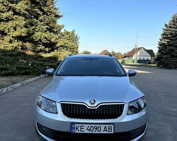 Серый Шкода Октавия, объемом двигателя 1.8 л и пробегом 294 тыс. км за 11800 $, фото 3 на Automoto.ua