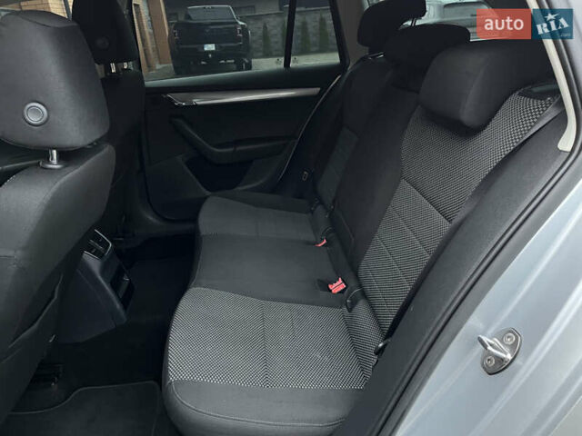 Сірий Шкода Октавія, об'ємом двигуна 1.8 л та пробігом 247 тис. км за 11350 $, фото 21 на Automoto.ua