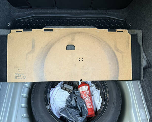 Серый Шкода Октавия, объемом двигателя 1.6 л и пробегом 348 тыс. км за 11700 $, фото 22 на Automoto.ua