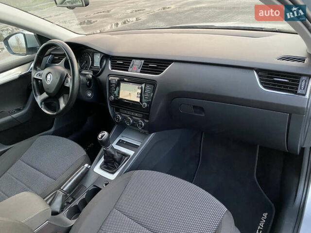 Серый Шкода Октавия, объемом двигателя 1.6 л и пробегом 193 тыс. км за 11300 $, фото 31 на Automoto.ua