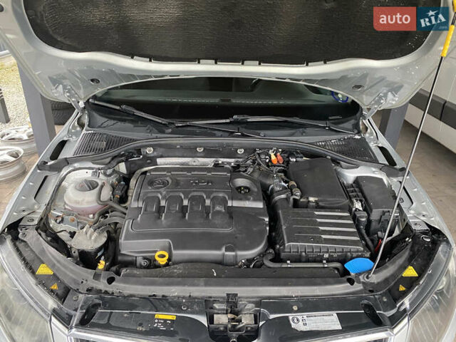 Сірий Шкода Октавія, об'ємом двигуна 1.6 л та пробігом 256 тис. км за 9300 $, фото 21 на Automoto.ua