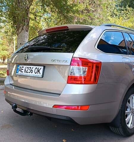 Серый Шкода Октавия, объемом двигателя 1.97 л и пробегом 328 тыс. км за 11400 $, фото 12 на Automoto.ua