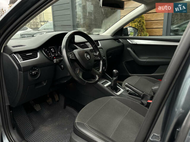 Сірий Шкода Октавія, об'ємом двигуна 1.6 л та пробігом 286 тис. км за 10999 $, фото 30 на Automoto.ua