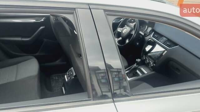 Серый Шкода Октавия, объемом двигателя 1.97 л и пробегом 306 тыс. км за 10800 $, фото 7 на Automoto.ua