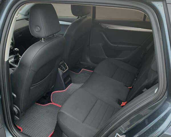 Сірий Шкода Октавія, об'ємом двигуна 1.97 л та пробігом 248 тис. км за 12000 $, фото 11 на Automoto.ua