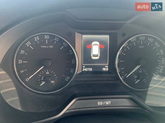 Сірий Шкода Октавія, об'ємом двигуна 1.6 л та пробігом 243 тис. км за 9300 $, фото 17 на Automoto.ua