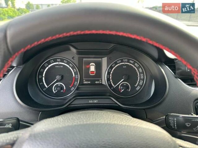 Шкода Октавия 2014 в Мукачеве на Automoto.ua Серый Шкода Октавия, объемом двигателя 1.97 л и пробегом 286 тыс. км за 14499 $, фото 21 на Automoto.ua