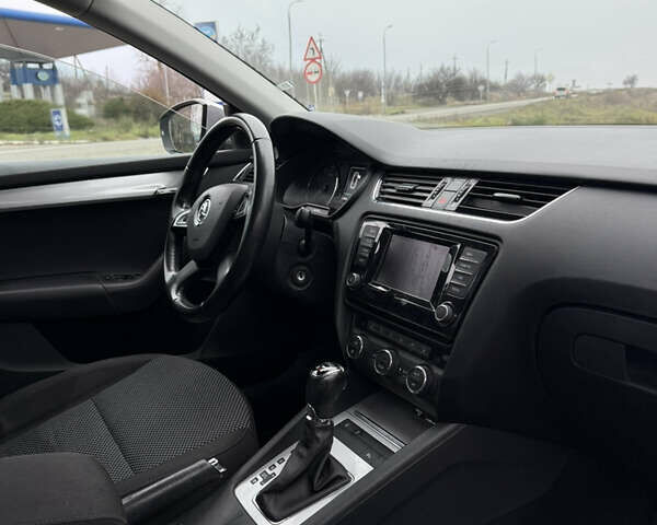 Сірий Шкода Октавія, об'ємом двигуна 1.8 л та пробігом 231 тис. км за 11500 $, фото 17 на Automoto.ua