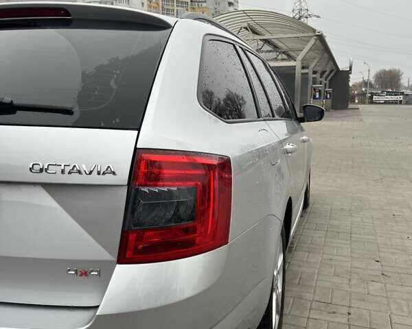 Серый Шкода Октавия, объемом двигателя 1.6 л и пробегом 207 тыс. км за 11000 $, фото 10 на Automoto.ua