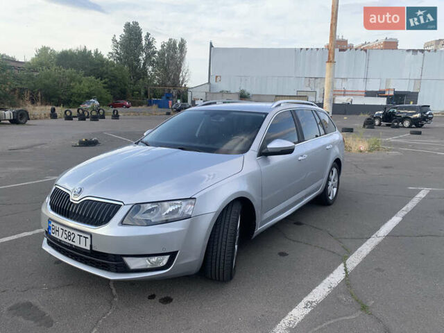 Сірий Шкода Октавія, об'ємом двигуна 1.6 л та пробігом 281 тис. км за 11000 $, фото 1 на Automoto.ua