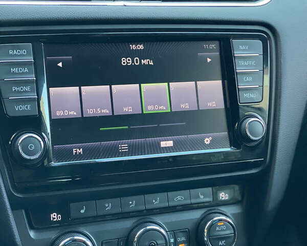 Сірий Шкода Октавія, об'ємом двигуна 2 л та пробігом 225 тис. км за 12200 $, фото 39 на Automoto.ua