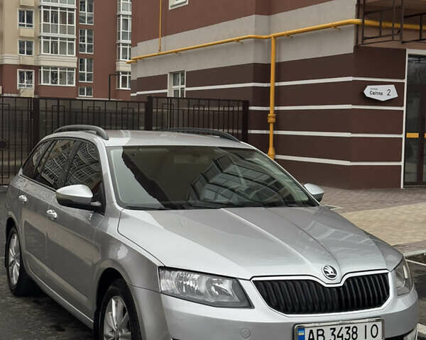 Сірий Шкода Октавія, об'ємом двигуна 1.6 л та пробігом 301 тис. км за 10700 $, фото 1 на Automoto.ua