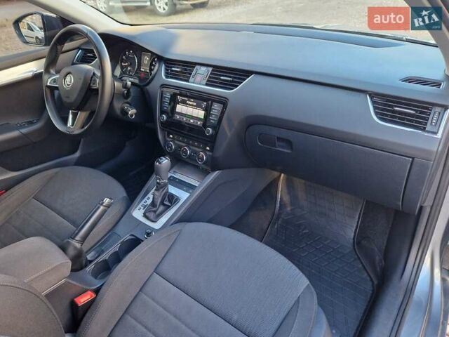 Серый Шкода Октавия, объемом двигателя 1.8 л и пробегом 235 тыс. км за 14500 $, фото 44 на Automoto.ua
