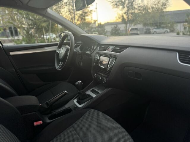 Серый Шкода Октавия, объемом двигателя 1.6 л и пробегом 180 тыс. км за 10299 $, фото 16 на Automoto.ua