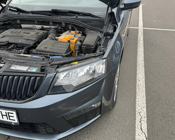 Сірий Шкода Октавія, об'ємом двигуна 1.8 л та пробігом 228 тис. км за 11300 $, фото 4 на Automoto.ua
