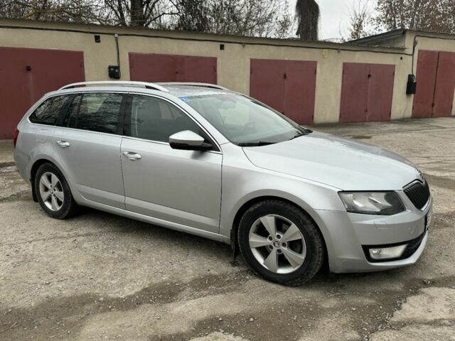 Шкода Октавия 2014 в Каменце-Подольском на Automoto.ua Серый Шкода Октавия, объемом двигателя 1.6 л и пробегом 278 тыс. км за 8999 $, фото 1 на Automoto.ua